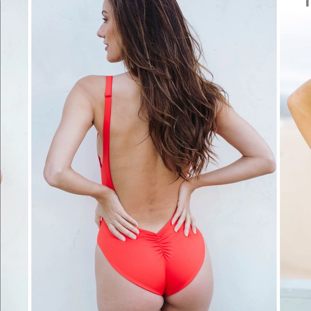 LONDRE “The Minimalist” one piece swimsuit.